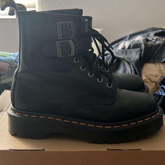 Doc Marten Side Zip boot. - Picture 2 of 3
